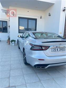 نيسان ماكسيما